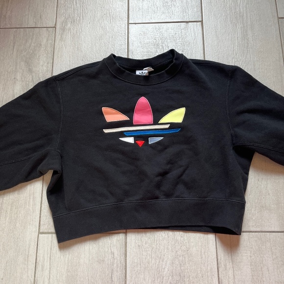 Cropped Adidas Sweatshirt - Picture 1 of 2